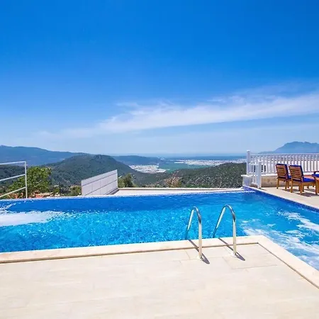 Villa Adel *