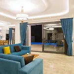וילה Adel